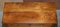 Cassettiera vittoriana antica in legno duro 2-Over-2 su ruote, Immagine 3