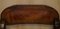 Taburete inglés vintage jacobeo SHand tallado cuero marrón y roble, Imagen 4