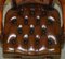 Traditioneller Chesterfield Captains Armlehnstuhl aus braunem Leder 15