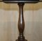 Tables à Vin Near Antique Regency 1810 Needlework Side End Lamp, Set de 2 16