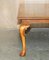 Longue Table Basse en Noyer avec Pieds Cabriolet dans le style de Thomas Chippendale 3