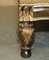 Großer italienischer Vintage Thron Sessel & Fußhocker aus braunem Leder & vergoldetem Holz, 2er Set 10