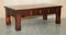 Vintage Couchtische aus Eiche mit dicken Beinen & Tischplatte aus 3 Planken, 2er Set 2