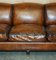 Sofá grande con brazos en forma de desplazamiento de cuero marrón de George Smith para Howard & Sons, Imagen 8
