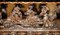 Antike italienische Box mit stark geschnitzten Hengstpferden, 1840er 5