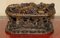 Antike italienische Box mit stark geschnitzten Hengstpferden, 1840er 3