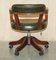 Englischer Vintage Chesterfield Captains Chair aus grünem Leder 18