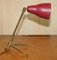 Mid-Century Moderne Tischlampe mit Rotem Original Schirm von Boris Lacroix, 1950er 10