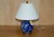 Lámpara china de porcelana en blanco y azul cobalto de Ralph Lauren, Imagen 2