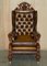 Poltrone Chesterfield antiche vittoriane in pelle marrone, 1870, set di 2, Immagine 3