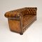 Tiefes geknöpftes Chesterfield Ledersofa, 1920er 3