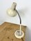 Lámpara de mesa industrial con cuello de ganso en beige de Polam, años 60, Imagen 7