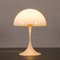 Lámpara de mesa Panthella de acrílico de Verner Panton para Louis Poulsen, Dinamarca, años 70, Imagen 4