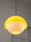 Lámpara colgante era espacial de vidrio acrílico amarillo, años 70, Imagen 11