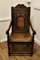 Antiker keltischer Stuhl aus geschnitzter Eiche, 1700er 1