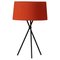 Lámpara de mesa Trípode M3 en rojo de Santa & Cole, Imagen 1