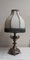 Lampada da tavolo con base in ottone decorato e paralume in tessuto segmentato, Immagine 1