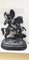 Escultura que representa a un guerrero a caballo, década de 1800, bronce, Imagen 2