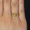 Moderner Ring aus 18 Karat Gelbgold mit Schlaufenkette 5