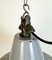 Lámpara colgante industrial de fábrica esmaltada en gris, años 60, Imagen 14