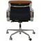 Chaise de Bureau Ea-217 en Cuir Marron par Charles Eames 3