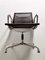 Sillas de escritorio giratorias posmodernas de nailon en negro y aluminio de Charles and Ray Eames para Herman Miller, Italia, años 80. Juego de 8, Imagen 3