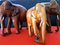 Elefantes de madera tallados a mano, años 60. Juego de 3, Imagen 3