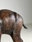Elefante inglés en cuero, Imagen 3