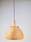 Lámpara colgante escandinava de pino y ratán de mimbre, años 60-70, Imagen 3