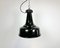 Lámpara colgante industrial de fábrica en negro con superficie de hierro fundido, años 70, Imagen 2