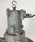 Lámpara colgante industrial de aluminio fundido en gris, años 60, Imagen 3