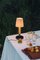 Lámpara de mesa Básica Mínima Batería en beige de Santiago Roqueta para Santa & Cole, Imagen 11