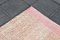 Kelim Teppich mit Pompon Shades of Pink & Beigefarbenem Gestell, 1960er 9