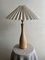 Britische Mid-Century Lampe aus gedrechseltem Holz, 1960er 1