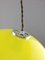 Lámpara colgante italiana era espacial de vidrio acrílico amarillo, años 70, Imagen 8