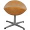 Egg Chair mit Fußhocker aus Naturleder von Arne Jacobsen, 2000er, 2er Set 23