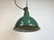 Industrielle Fabriklampe aus grüner Emaille mit Gusseisenplatte, 1960er 9