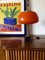 Lampada da tavolo/scrivania in vetro arancione attribuita a Oscar Torlasco per Lumi, anni '60, Immagine 2