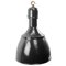 Lámpara colgante industrial de latón y esmalte negro, años 50, Imagen 1