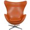 Sedia Egg in pelle color cognac originale di Arne Jacobsen, inizio XXI secolo, Immagine 1