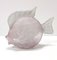 Figura posmoderna de pez Scavo de vidrio rosa, años 80, Imagen 1