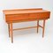Mesa auxiliar vintage de madera satinada atribuida a Beresford & Hicks, años 60, Imagen 2