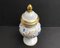 Jarrón vintage de porcelana en miniatura con tapa, Francia, años 60, Imagen 5