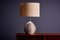 Lampada da tavolo con base in ceramica dipinta a mano di Kat & Roger, Immagine 9