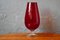 Vaso rojo grande de cristal facetado Empoli, años 70, Imagen 2