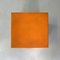 Moderner italienischer Couchtisch aus Kunststoff in Orange mit klarer Acrylglasplatte 8