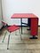 Mesa de comedor y sillas Mid-Century de formica roja, años 50. Juego de 3, Imagen 10