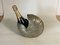Porta champagne vintage, Italia, a forma di conchiglia in metallo argentato, Immagine 2