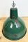 Lámpara colgante industrial de fábrica esmaltada en verde, años 60, Imagen 13
