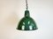 Lámpara colgante industrial de fábrica esmaltada en verde, años 60, Imagen 2